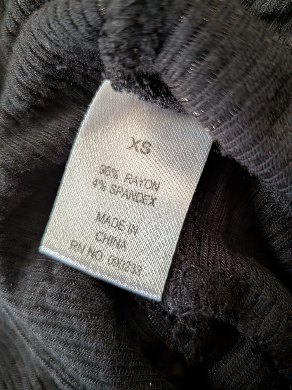 Black Ruched Drawstring Cami Top - Women - Picture 3 of 5
